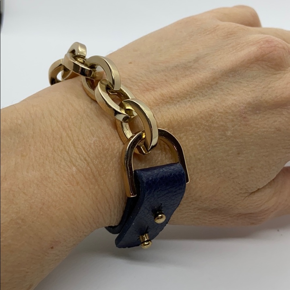 🌿Navy blue and gold tone bracelet🌿A-5
